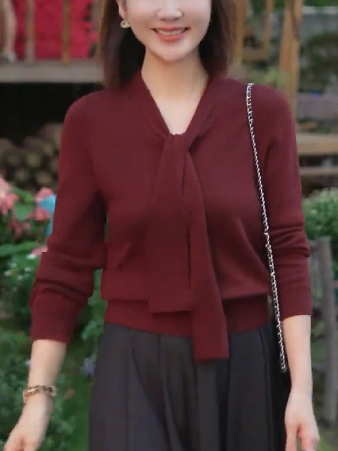 

Retro Knitted Long Sve irt Korean Sle Ele White Enhancing Base Layer Top with Belt Autumn Season Faionable Unique