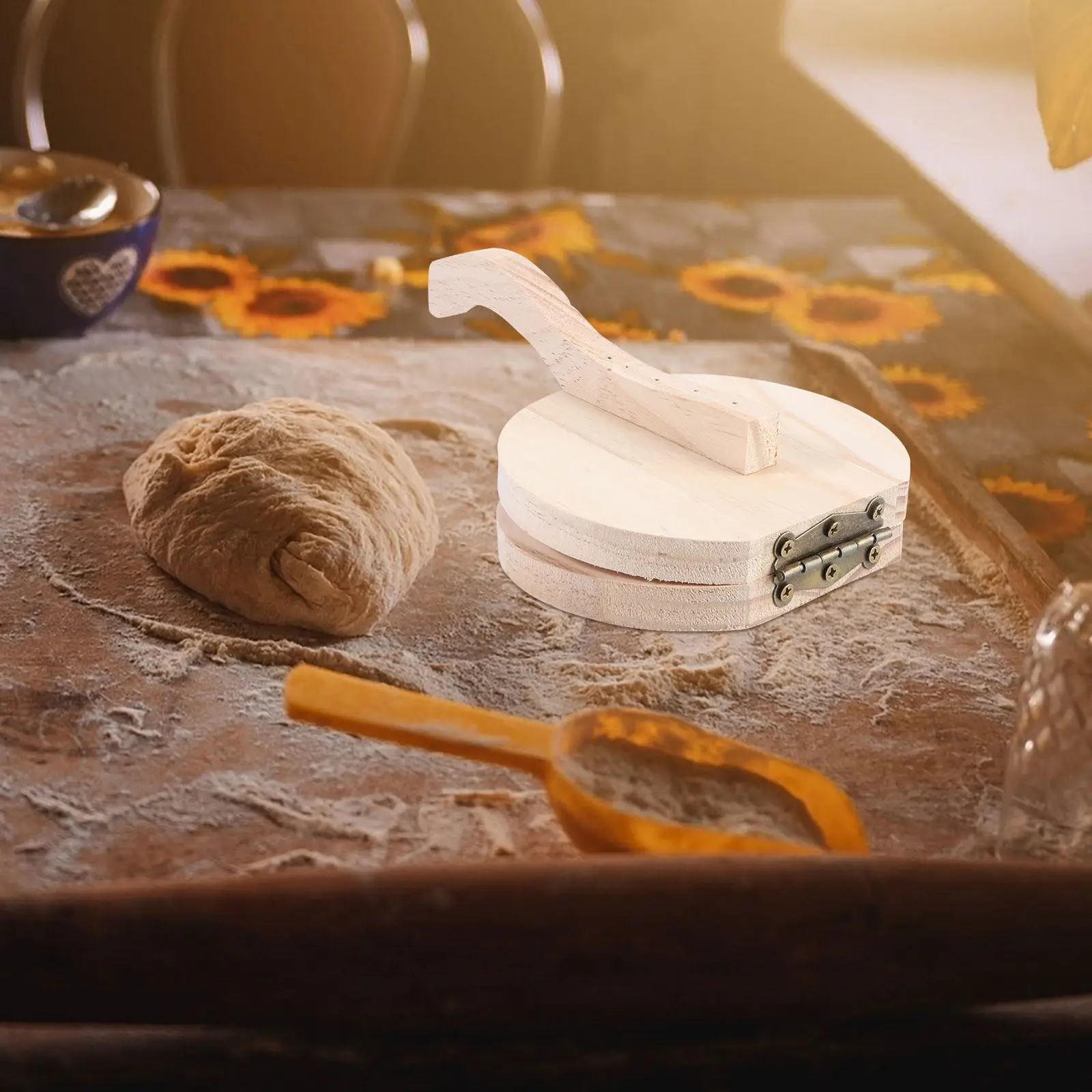 1Pcs Wood Dough Presser Dumpling Wrapper Mold Fine Craftsmanship Comfortable Grip Dumpling Skin Pressing Tool for Homemade