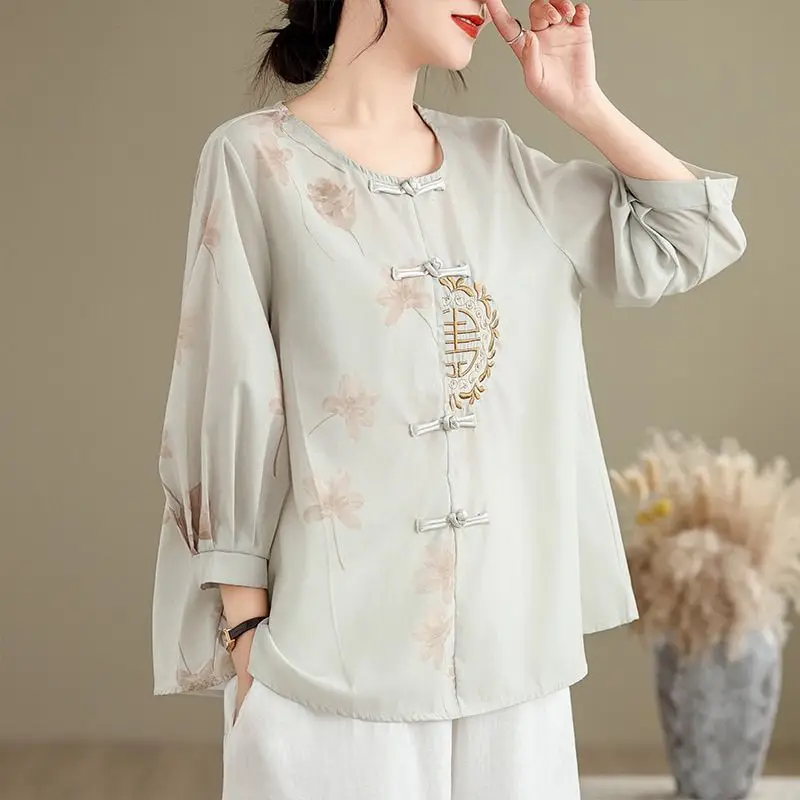 

New Chinese Women's Clothing Embroidered Round Neck Design Shirt Literary Large-size
