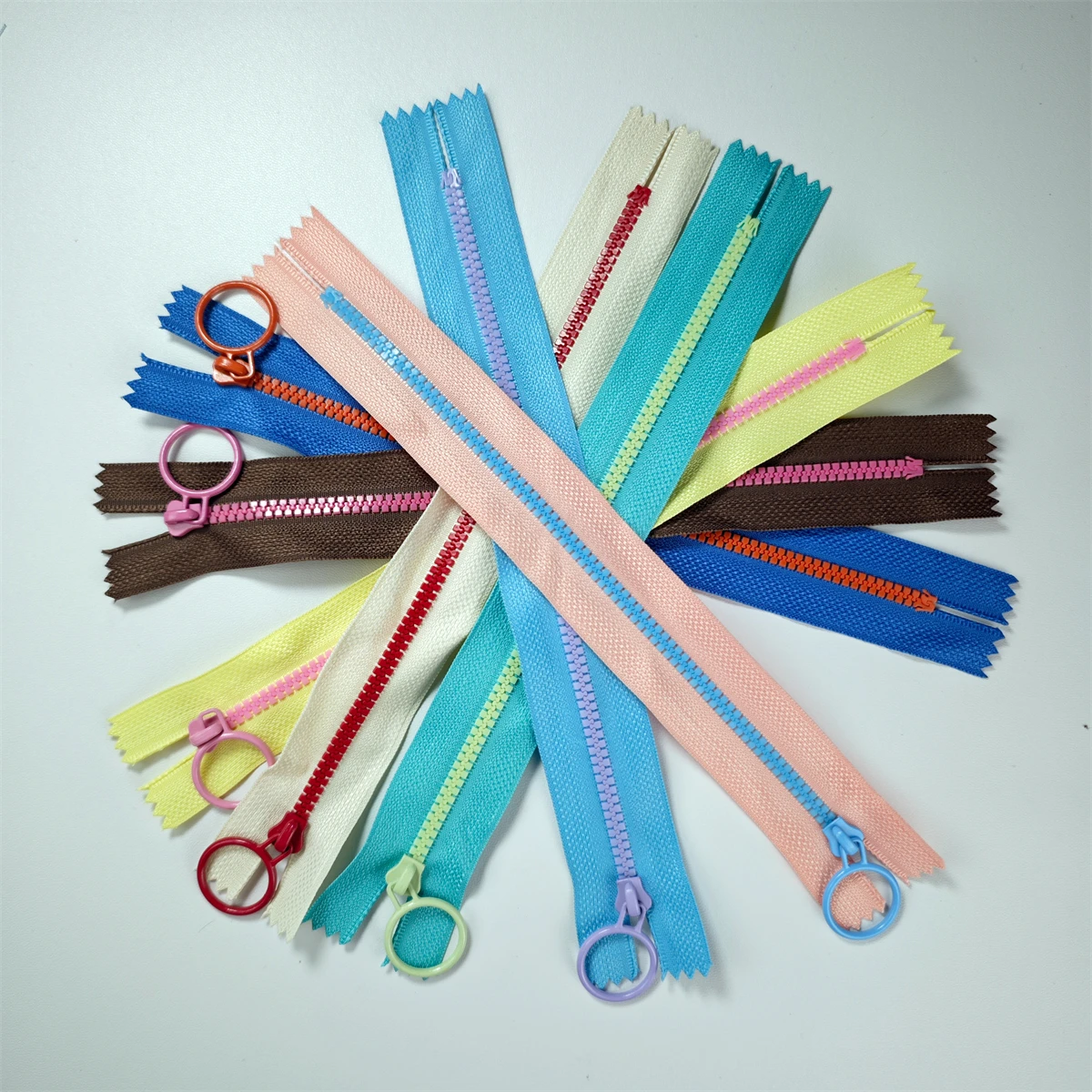 (10PCS)3# Color zipper 15CM hand-made pocket Pen Bag Bag No. 3 resin zipper closed tail self-locking color contrast