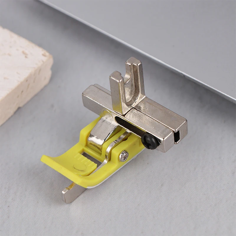 สําหรับ Straight Stitch Line Presser เท้าสีเหลือง KT-18 จักรเย็บผ้า Presser เท้าพลาสติก Presser เท้าฐาน + ไขควง