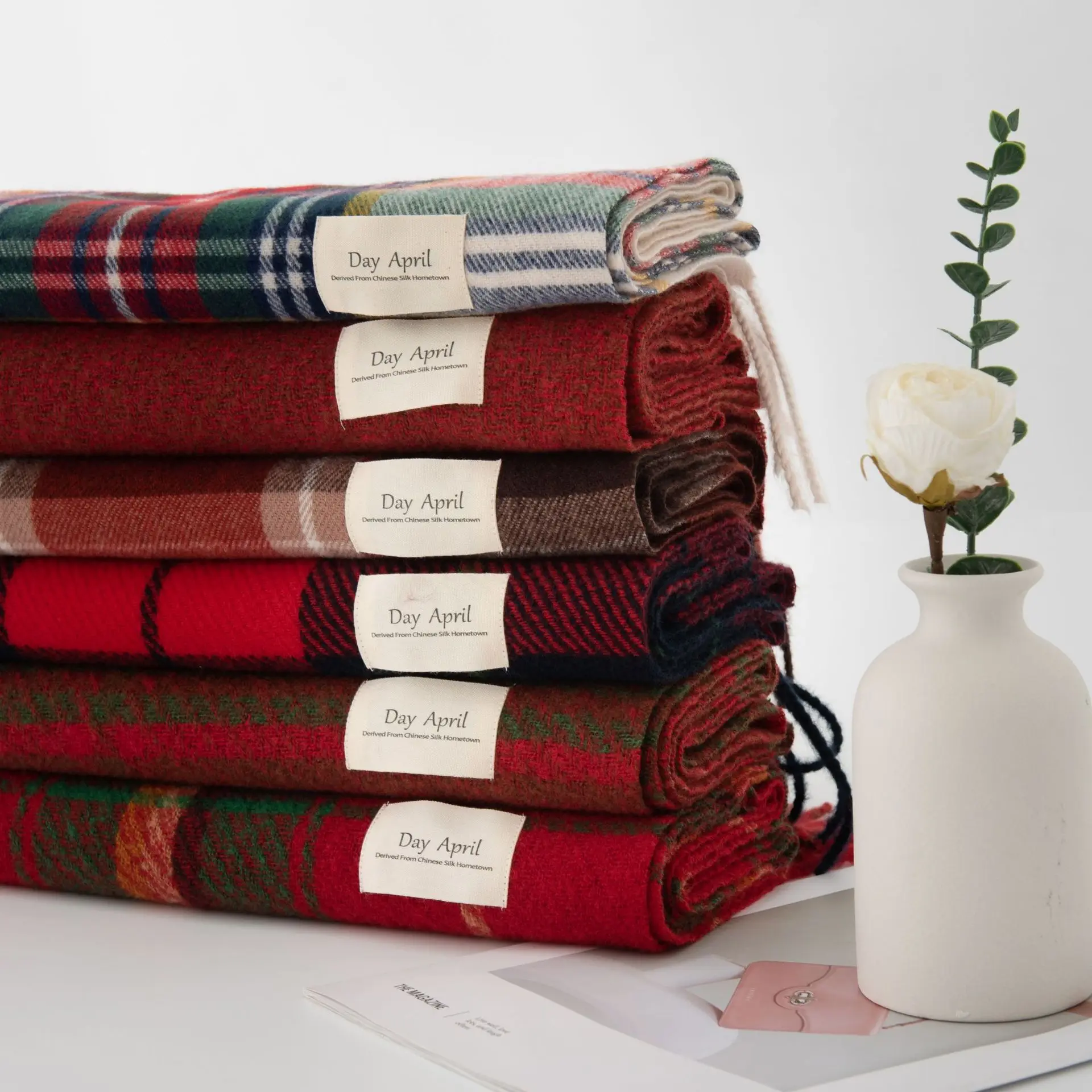 السنة الجديدة أنقرة الأحمر منقوشة وشاح شتاء دافئ لمسة ناعمة الصوف مثل شال التفاف تنوعا المرأة الإكسسوارات