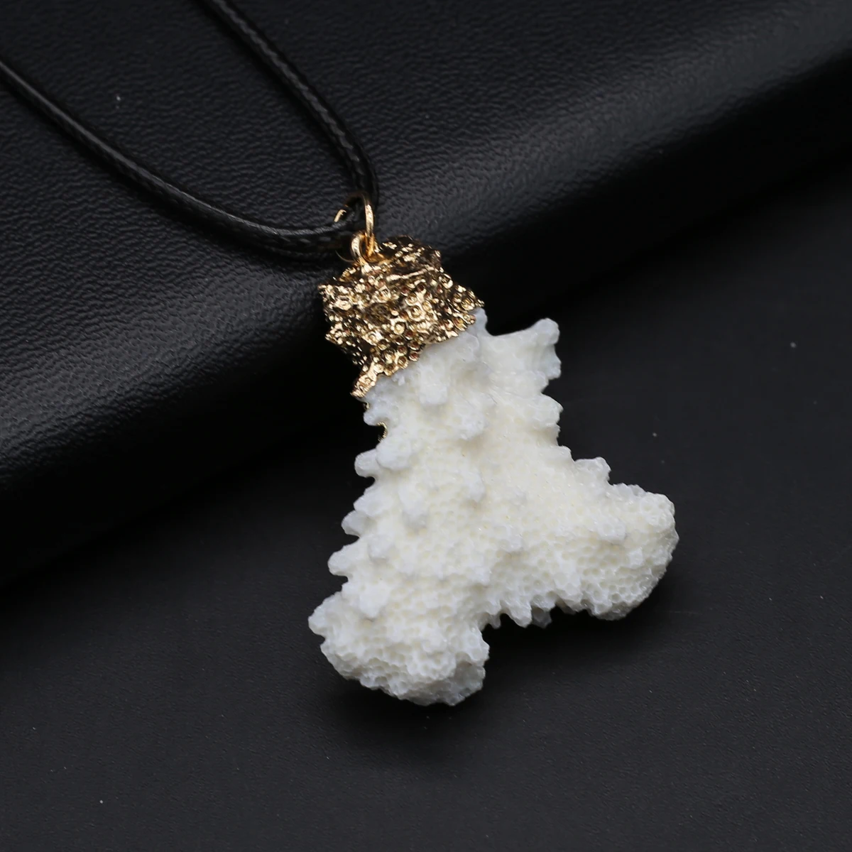 Fashion Natural Shell White Coral Finished Product with Chain DIY Jewelry Necklace Material Accessories Gift