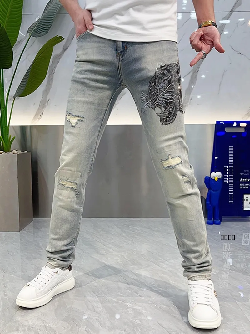 

Men's Summer Slim Fit Jeans Trendy Brand Tiger Head Rhinestone Fashion Versatile Hole Punching Casual Long Pants Breathable