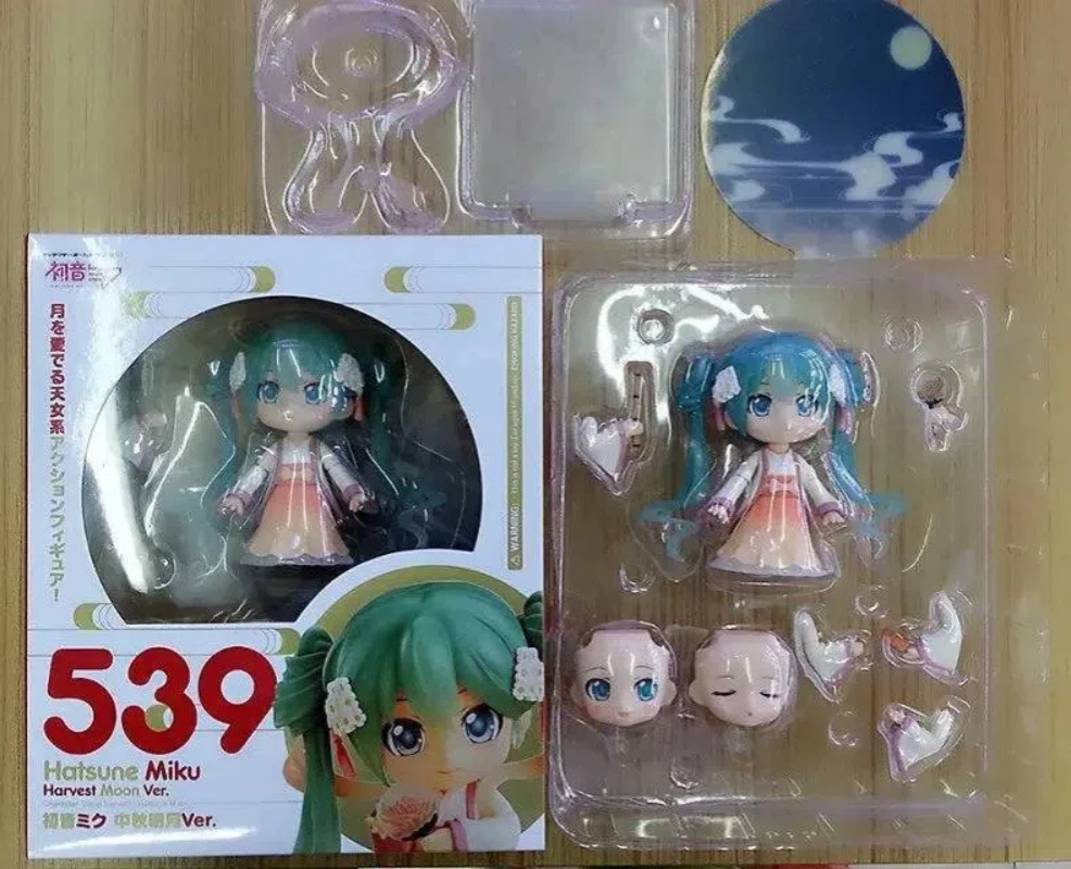 ใหม่ 10 ซม.Hatsune Miku รุ่น Q ชิ้นส่วนเปลี่ยนได้ Action Figure PVC รูปปั้น Nendoroid Desk Decor ของเล่นตุ๊กตาของขวัญกล่อง