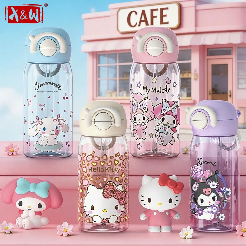 

X&W Sanrio Plastic Straw Cups Hello Kitty Kuromi Pop-up Spout Summer Water Bottle Portable Outdoor Drinking Cup for Students Kid