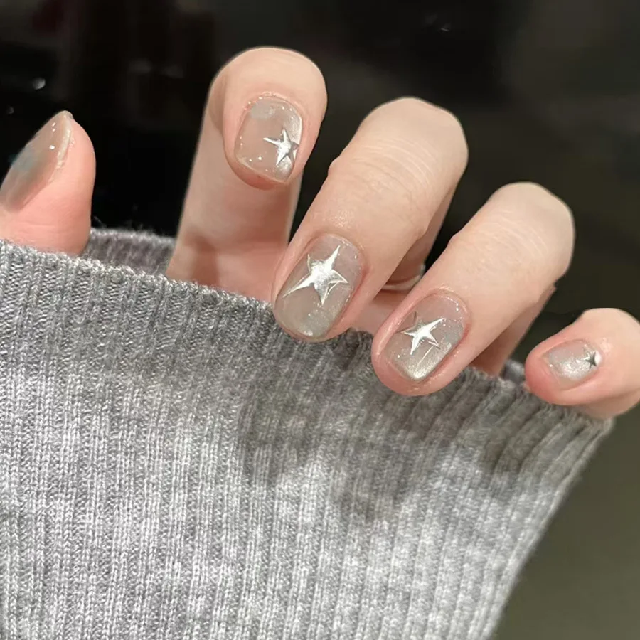 24 buah Almond Tekan pada kuku Y2K bintang desain berlian untuk Keren Gadis warna Nude kuku palsu untuk wanita penutup penuh ujung kuku palsu
