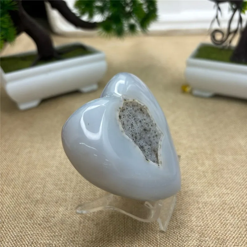 5cm Natural Stone Crystal Agate Cluster Geode Heart Crystal Yoga Exercise Energy Healing Feng Shui Crystal Room Decor