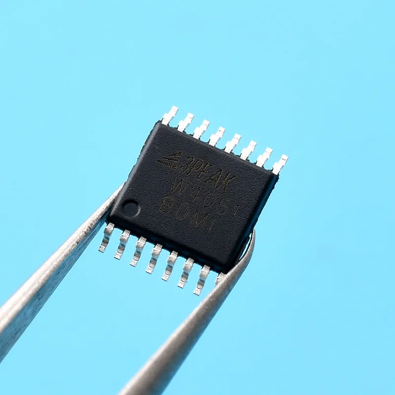 Original 3PEAK TPW4051-TR (Marking: W4051) Single-Pole Octal-Throw (SP8T) High-Voltage Analog Switch IC, TSSOP-16 Package