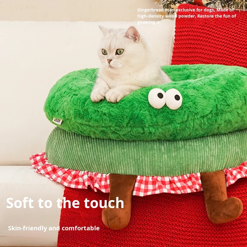 

Cozy Christmas Wreath Cat House Winter Warm Open Pet Bed with Festive Solid Pattern Holiday Pet Hideaway