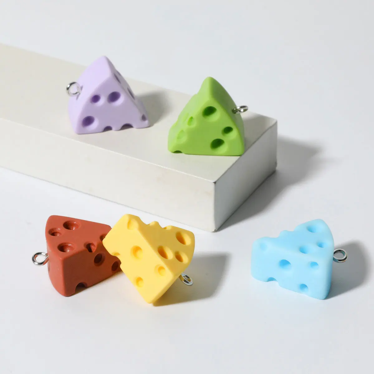 SW21 10pcs Fun Simulation Mini Triangle Cheese Resin Charms Yellow Pendant Earring Keychain Decor Diy Jewelry Making Wholesale