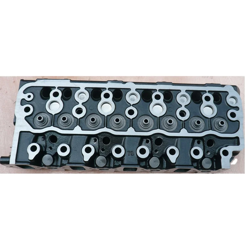 HIGH QUALITY AUTO ENGINE CYLINDER HEAD FOR MITSUBISHI 4D32 ME997800 MD996449