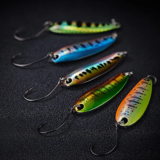 Metalowa łyżka wędkarska Przynęta na pstrąga Bass Łyżki Małe twarde cekiny Spinner Spoon 2g/2,5g/3,5g/4,5g Z haczykiem Mustad Wędkarstwo