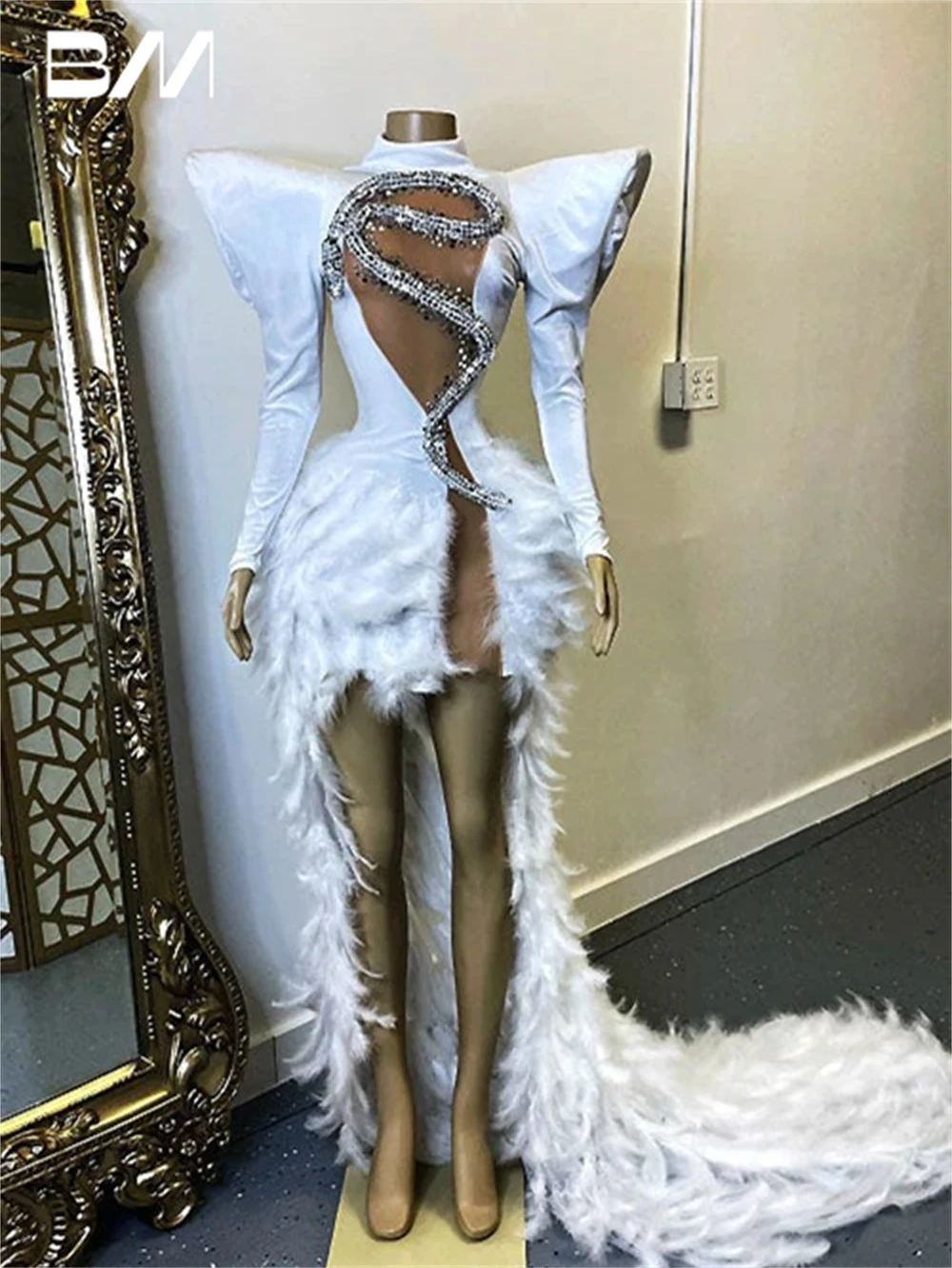 Real Images Snake Shaped Crystals Evening Dress Long Sleeve Feathered Mermaid Prom Dresses Performance Long Tail Cocktail Gown