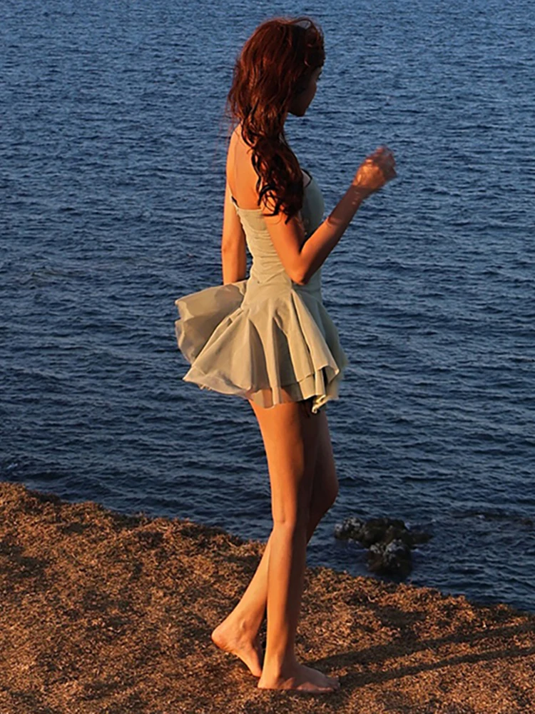 Sukienka mini Sisterlinda w stylu Y2K, elegancka, damska, seksowna, z odkrytymi plecami, bez rękawów, marszczona, warstwowa, idealna na wakacje, plażę, imprezę, dopasowana.