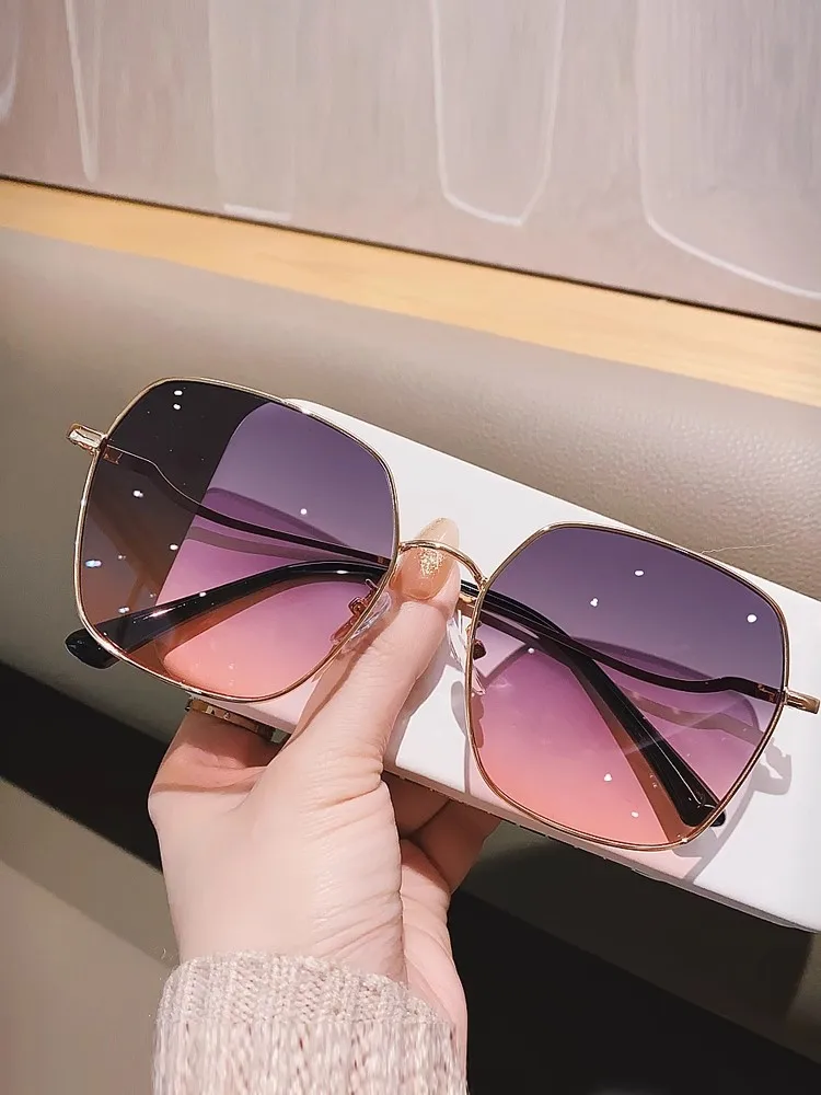 lunettes-de-soleil-a-monture-metallique-protection-uv-couleur-claire-cansay-kaer-a-la-mode-retro-confortables-elegantes-sportives