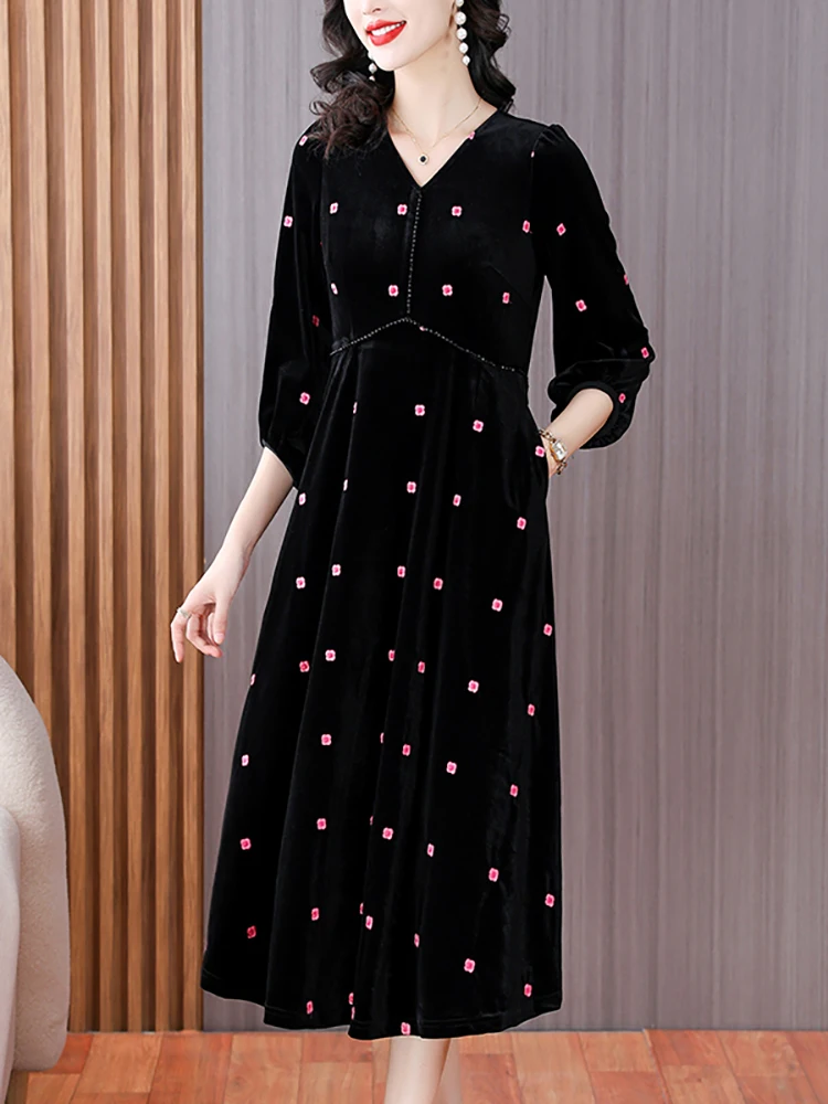 Korean Vintage Black Velvet Embroidery Polka Dot Long Dress Women Autumn Winter Elegant Luxury Dress 2024 Fashon Evening Dresses