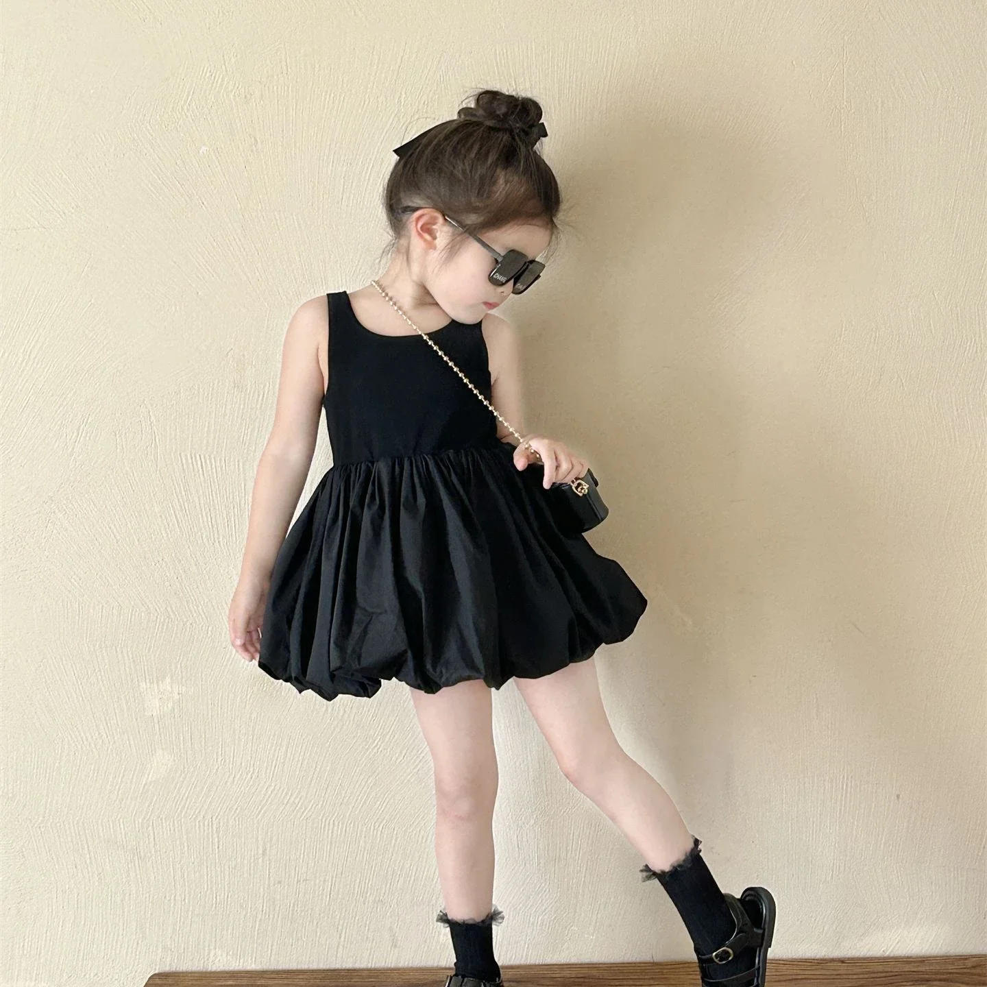 Girls Dress 2024 Korean Style Summer New Solid Color Sleeveless Vest Black Princess Design Loose Fashion Summer Children Skirt