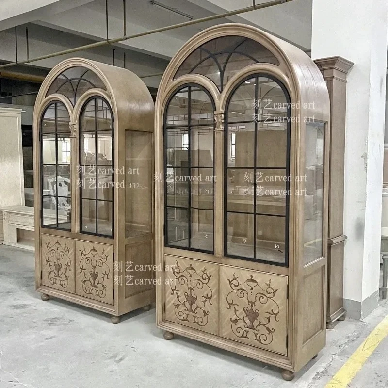 

Итальянский верновый стеклянный антикварный шкаф Европейский винный шкаф Боковой шкаф из массива дерева