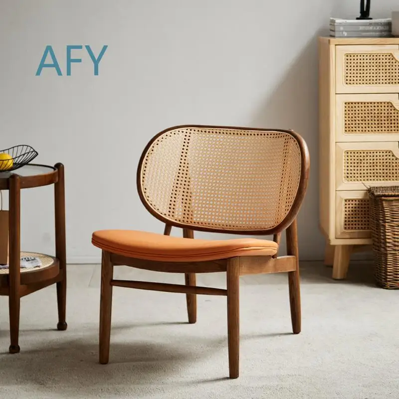 Designer Solid Wood Sofa Chair for Living Room Nordic Wicker Accent Armchair for Home Relaxation Backrest Fabric Wicker