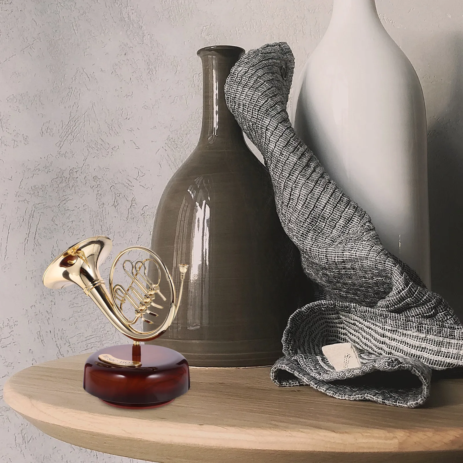 Horn-Shaped Wind-Up Music Box – Melody Desktop Ornament for Home, Shelf, Fireplace, Festival & Birthday Decor