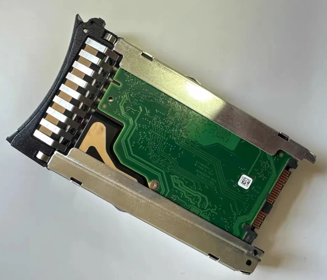 

For 00AD076 00AD079 00AD075 1.2TB 10K SAS 2.5 server hard disk