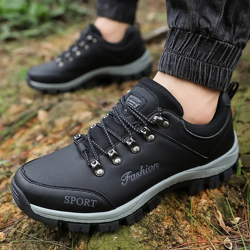 Męskie buty turystyczne Wodoodporne skórzane buty śniegowe Męskie trampki 2024 Outdoor Plush Lace-up Non Slip Buty wspinaczkowe Mężczyźni Buty