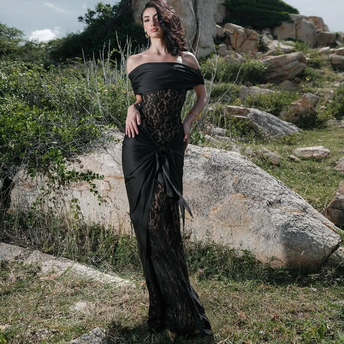 Feminino elegante rendas cetim retalhos ver através de renda bodycon maxi vestido de festa sexy ruched fora do ombro aniversário longo robe