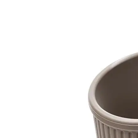 Waterproof Trash Bin Black Car Trash Can Soft Silicone Material Flexible Structure Compact Design Space Saving