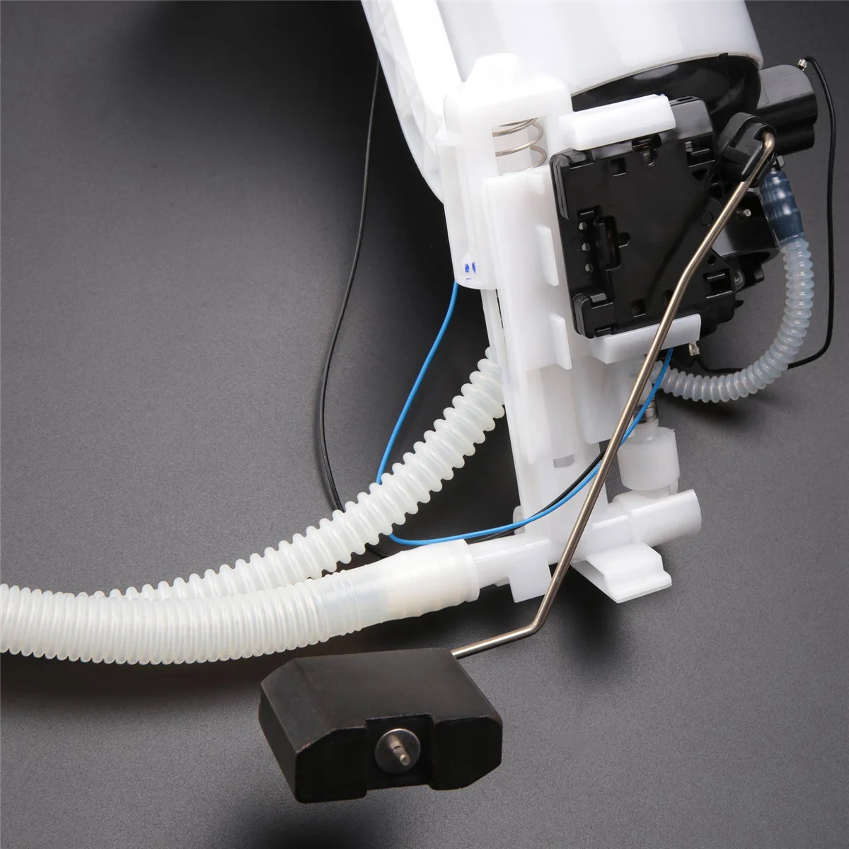 

Отправляющий блок топливного фильтра левый для E350 E550 GLK350 Модуль топливного насоса в сборе A 2044700494 ,A 2044704494