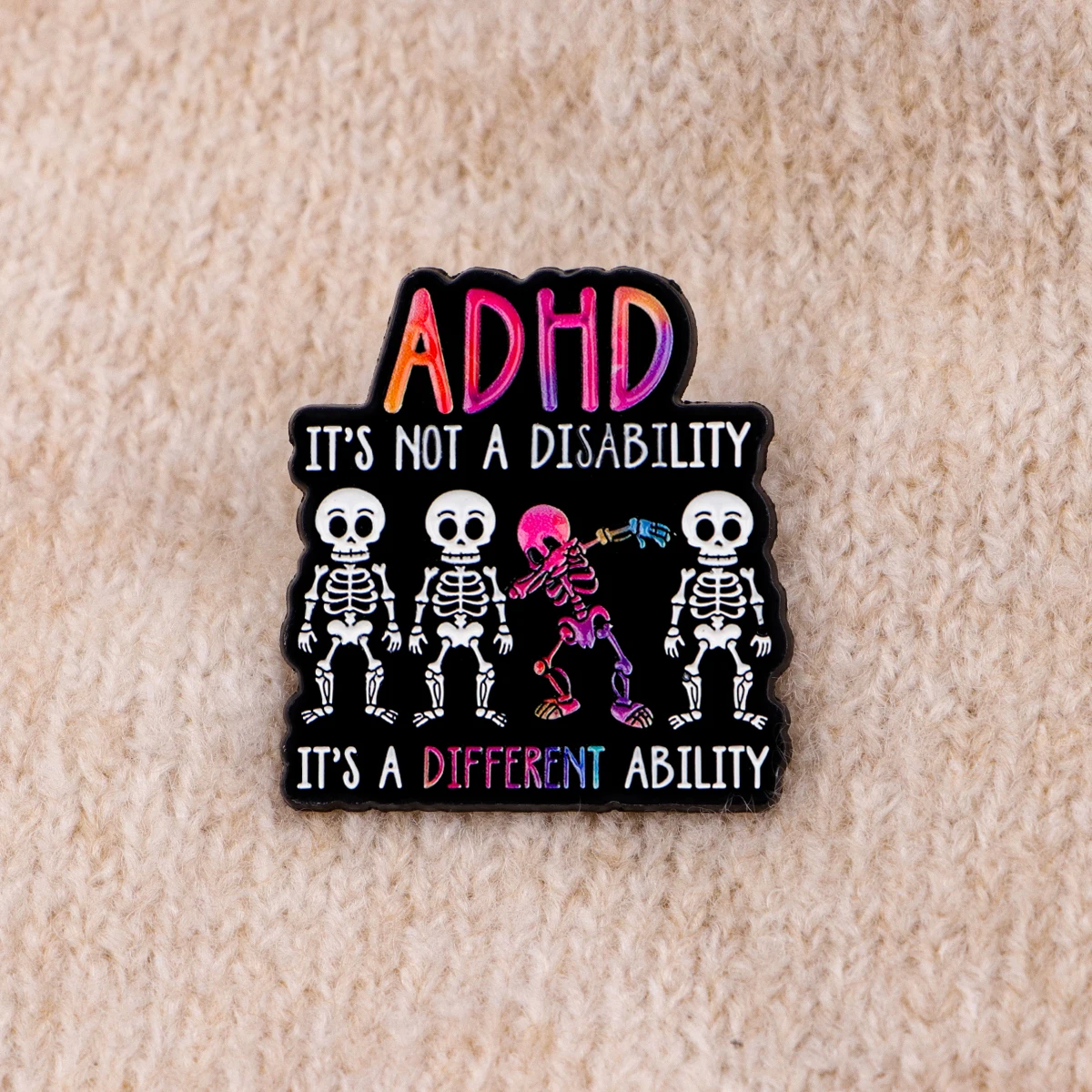 ADHD الوعي المينا دبوس الهيكل العظمي بروش الصنوبر التلبيب شارة بدبابيس على ظهره الملابس والاكسسوارات مجوهرات الأزياء هدايا الأصدقاء