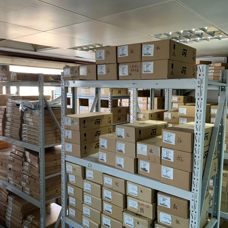 AMC1305M05DWR AMC1305 Package: SOIC-16 enhanced isolation modulator 100% original and authentic