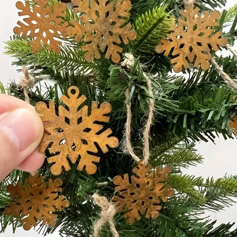 

20Pcs Vintage Metal Rusty Snowflake Decorations, Suitable For Christmas And Winter Wonderland,Christmas Pendant & Drop Ornaments