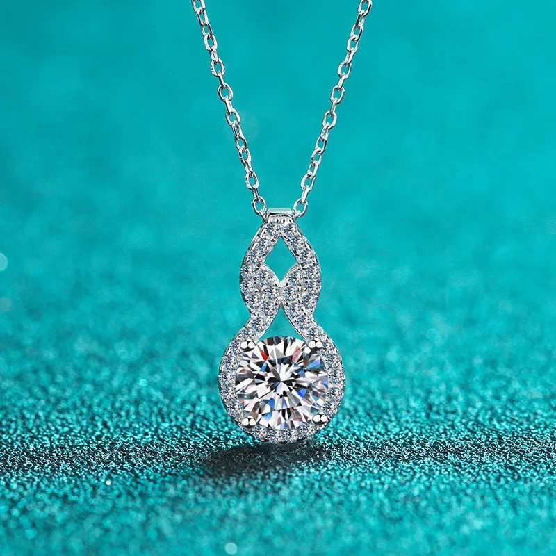 

18K gold gourd necklace for women 1carat moissanite full diamond pendant plated pt950 platinum diamond clavicle chain gift