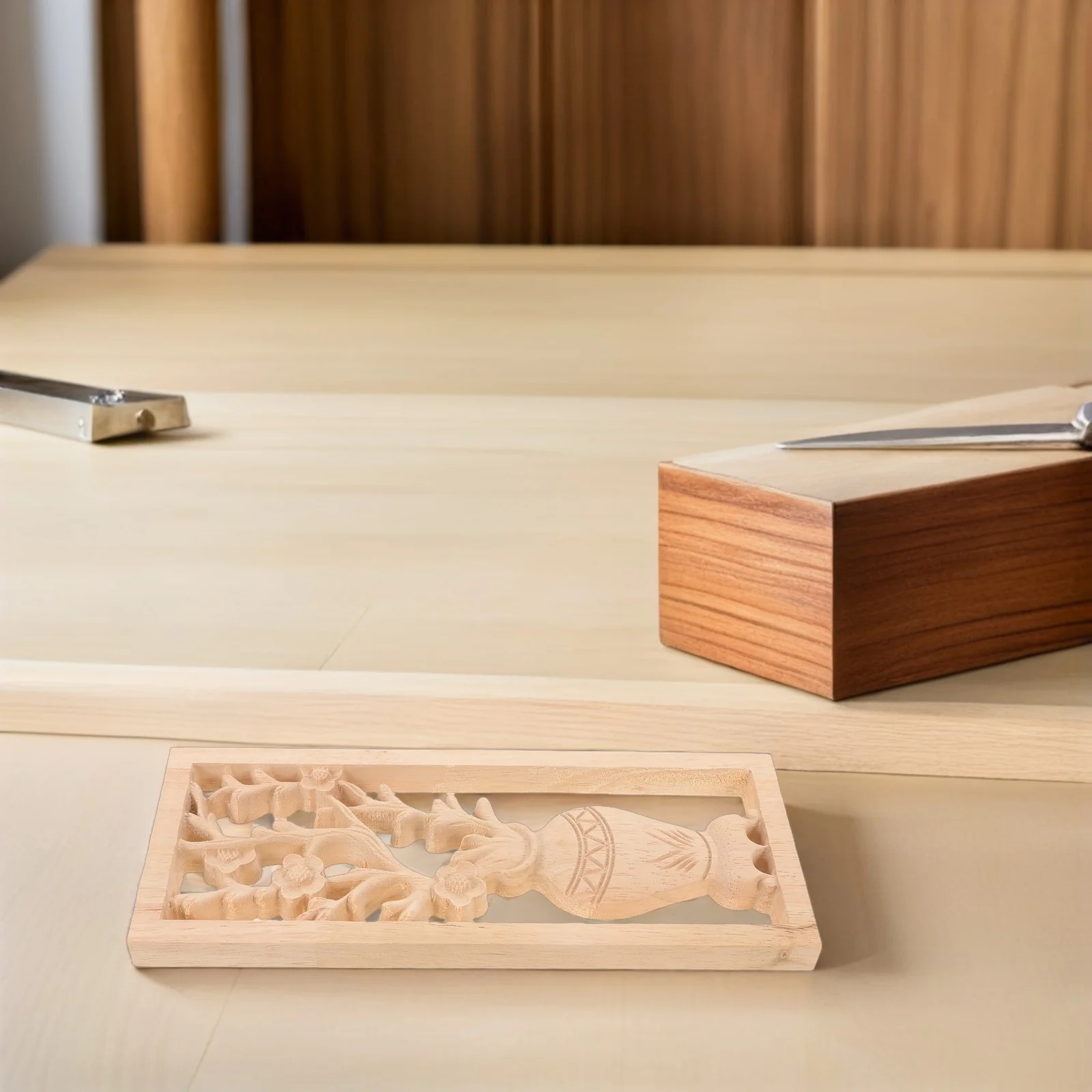 

Wood Carved Applique Unpainted Vase Style Decorative Wood Onlay for DIY Furniture Cabinets Wardrobes Dressers Furniture Onlays