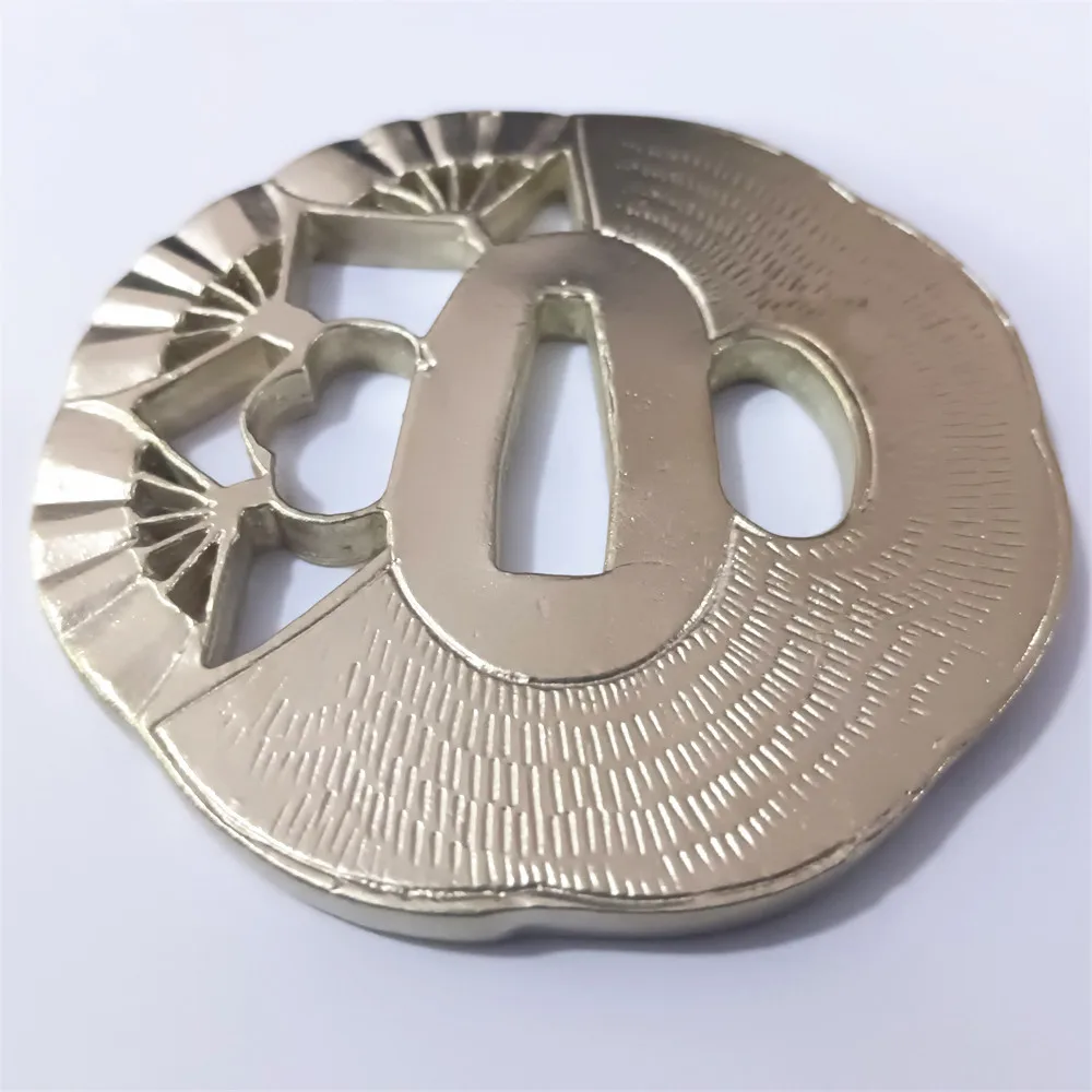 

High Quality Brass Carved Japanese Tsuba Guard Fitting For Sword Samurai Katana HandGuard Accessories