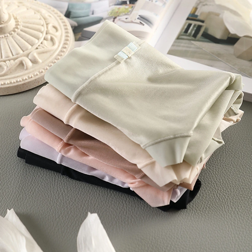 الصيف ملابس داخلية خفيفة الوزن ملخصات النساء التبريد الحرير الجليد شير سلس منتصف الخصر سراويل الكلسون الإناث