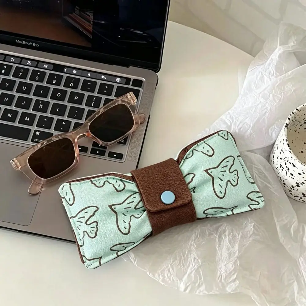 Bow Shape Wave Point Eyeglass Case Snap-button Portable Sunglasses Storage Bag Cotton Padded Anti-scratch Eyewear Case