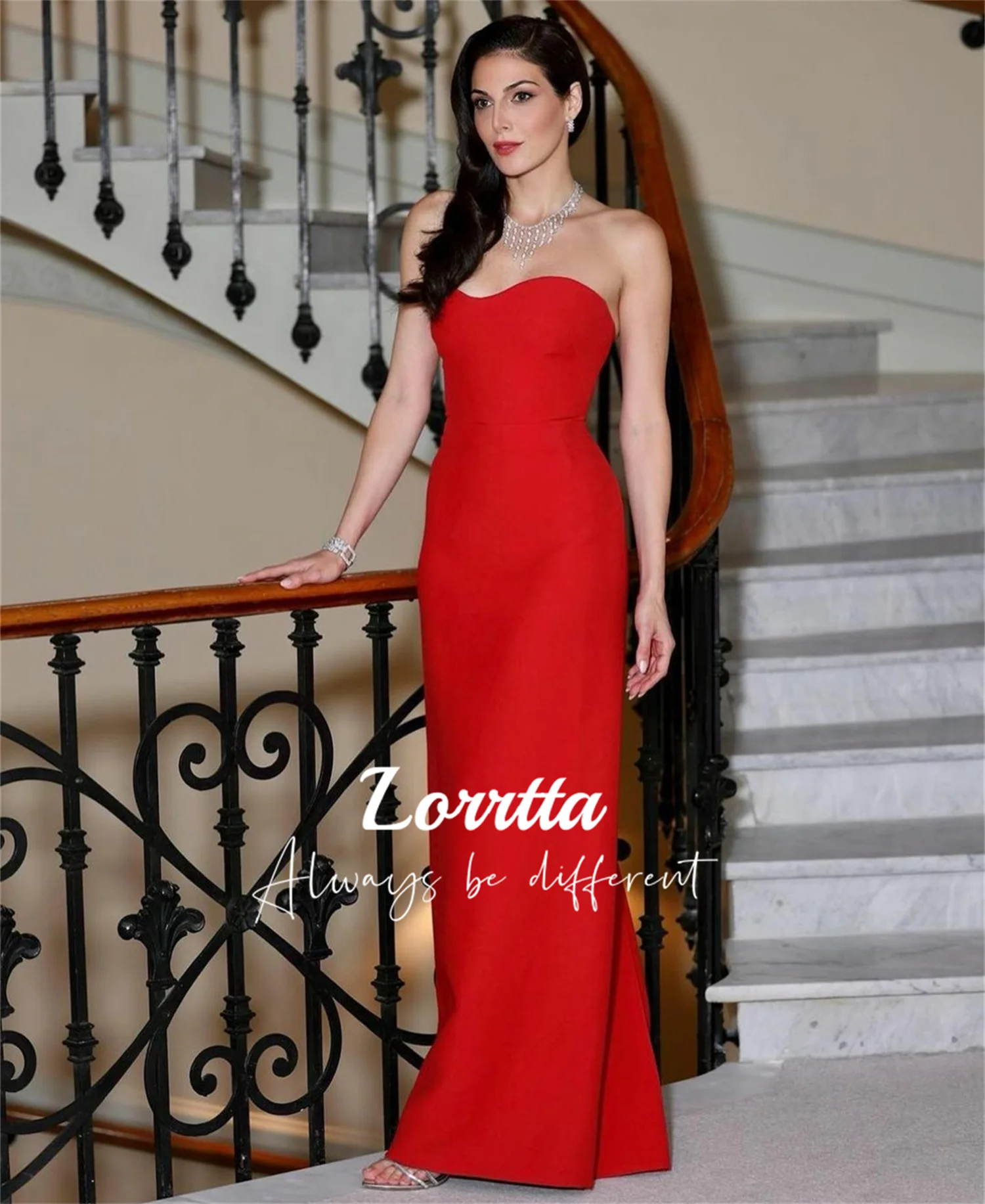 

Lorrtta Dubai Sexy Strapless Mermaid Evening Gown Sleeveless Saudi Red Satin Bodycon Long Style Chiffon Graduation Gala Dress