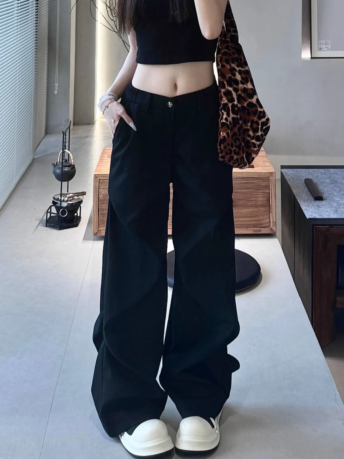 Retro American High Street Design Casual Black Wide Leg Pants Men's Loose Loose Jeans Couple's Micro Flared Trousers