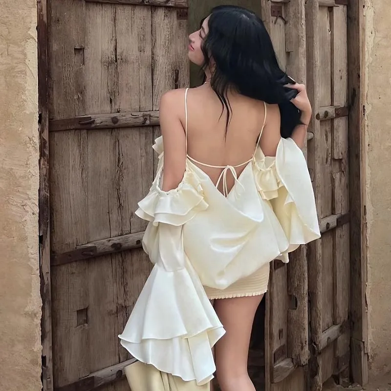 Combhasaki Donna Estate Chic Fata Halter Spalla fredda Flare Manica lunga Lace-up Backless Fiore 3D Increspato Abito da festa smock
