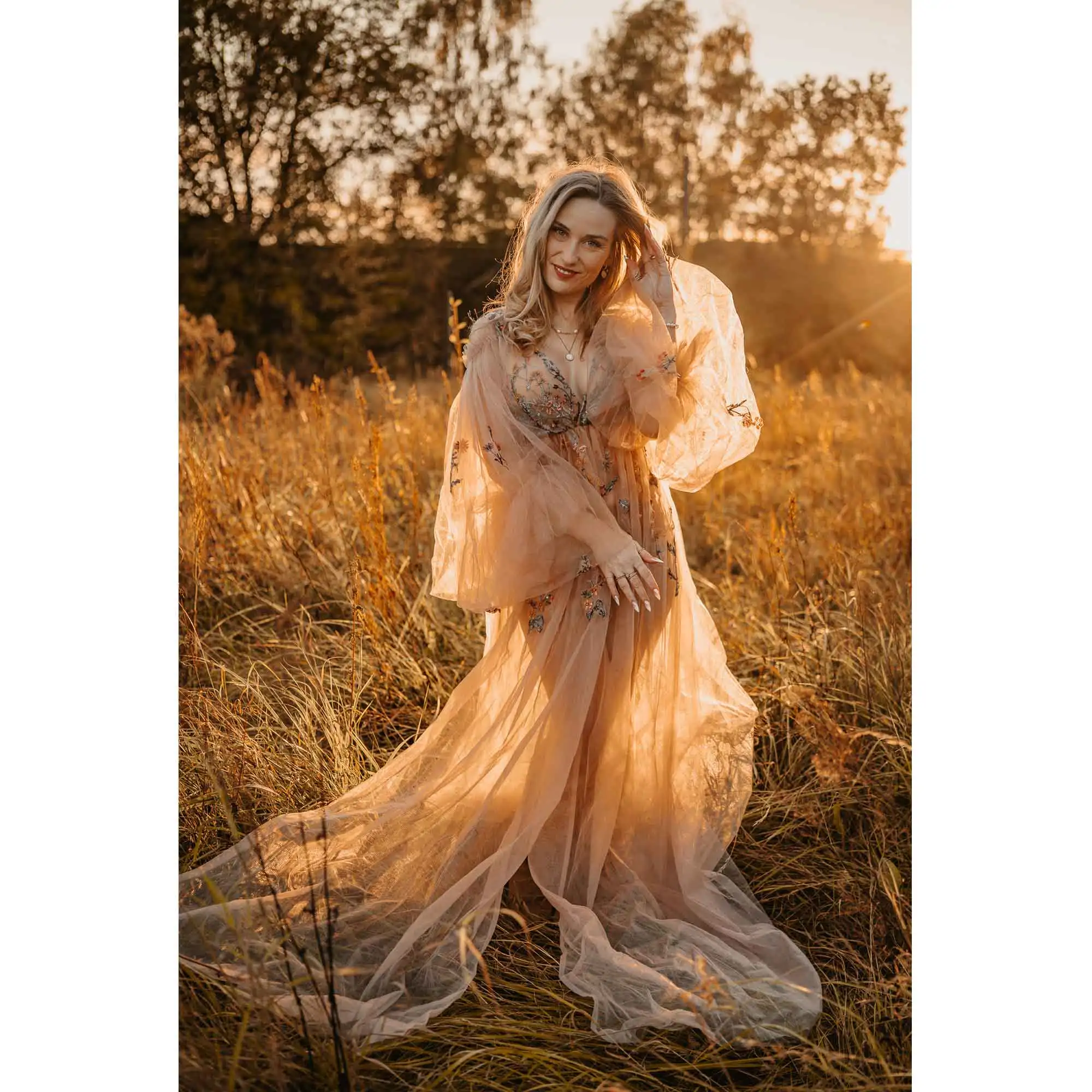 

Don&Judy Tulle Embroidered Wedding Dress, Women's Flower Printed Dresses, Long-sleeved Suitable For Party Photography.