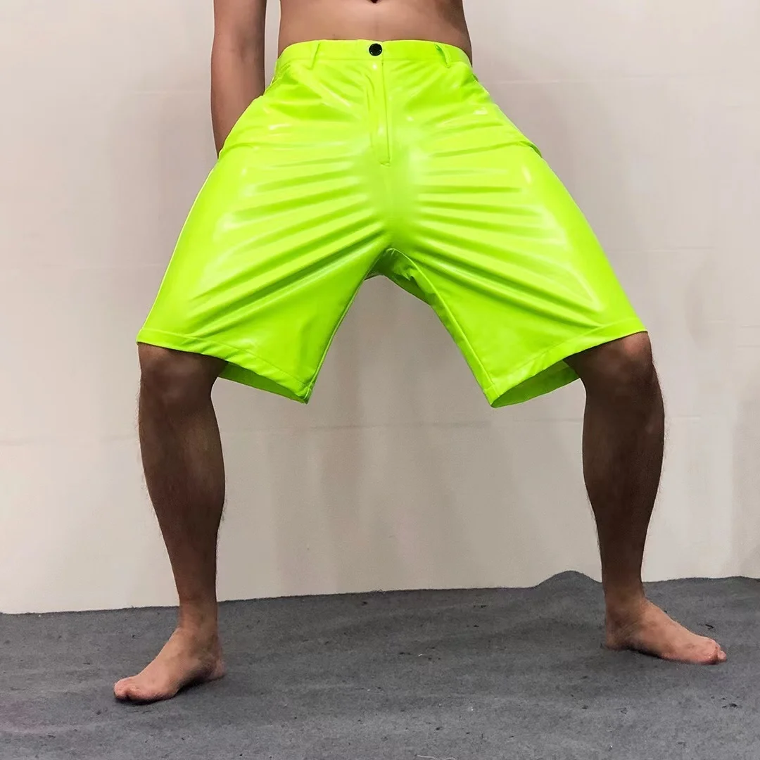 

Мужские зеркальные кожаные шорты большого размера, эластичные светоотражающие шорты из искусственной кожи в стиле хип-хоп, бар, ночной клуб, певица, танцовщица, костюм для выступлений, 11 цветов