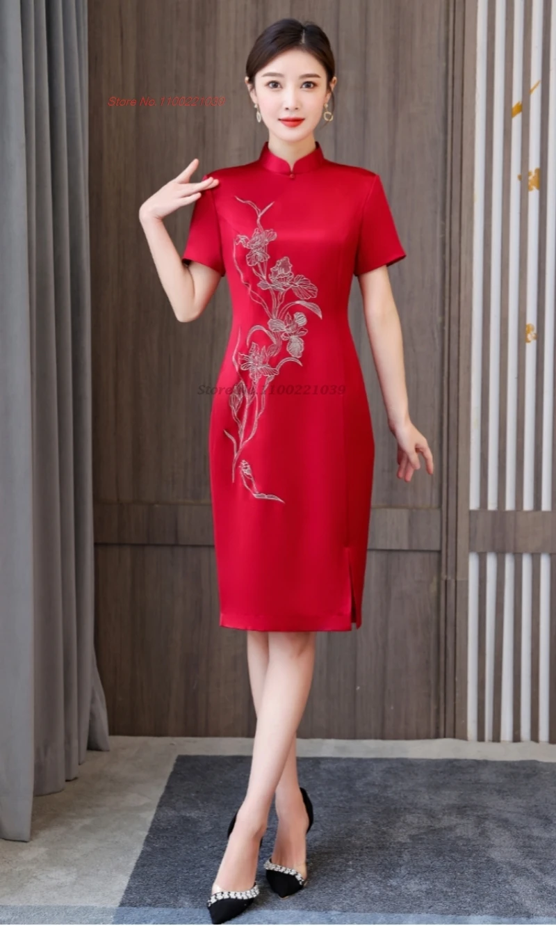 2024 abito da sposa cinese migliorato cheongsam fiore nazionale ricamo raso abito qipao orientale elegante abito da sera qipao