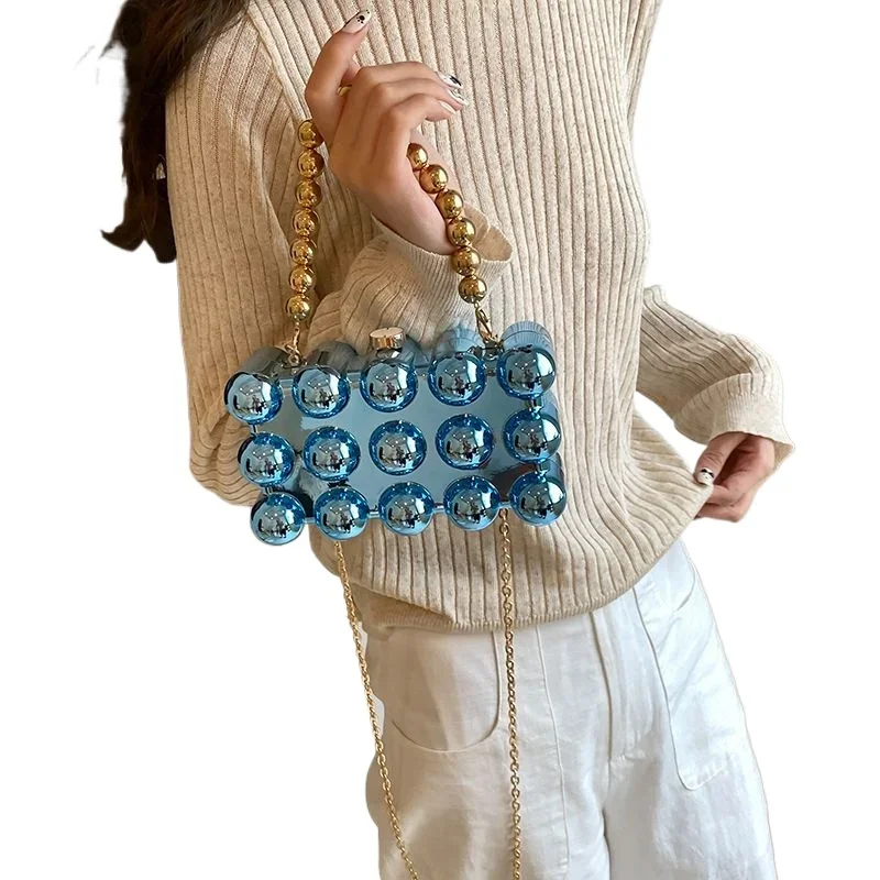 

Niche new small square bag fashion banquet design mobile phone chain small bag box