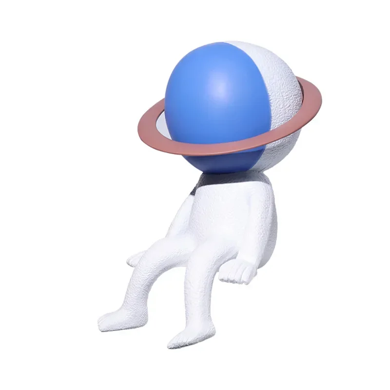 Modern minimalist creative resin craft design cartoon astronaut home living room decoration desktop entrance