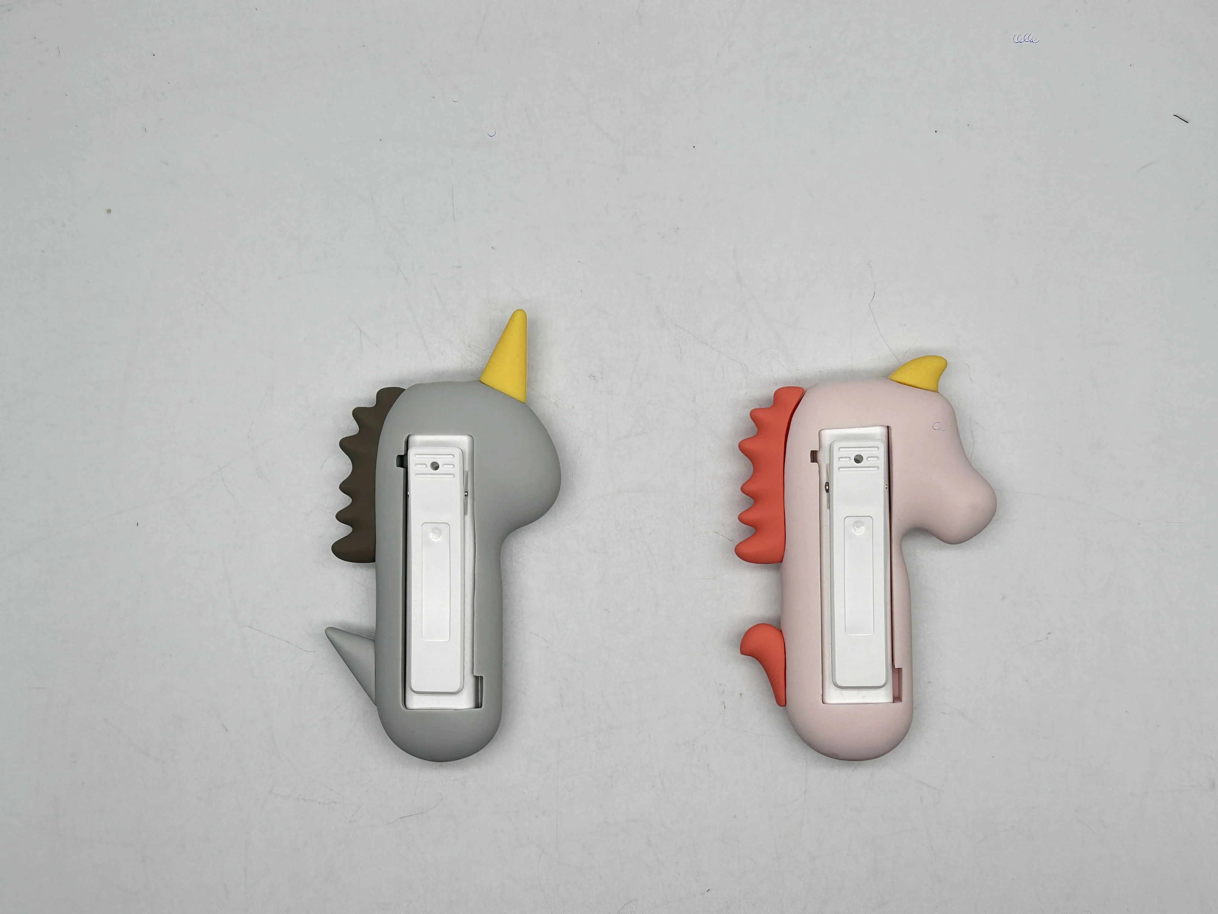 HONGXUN T25 MINI Walkie Talkie per bambini da 2 W in più colori Compatto, portatile ed elegante, a basso consumo, standby lungo e design innovativo