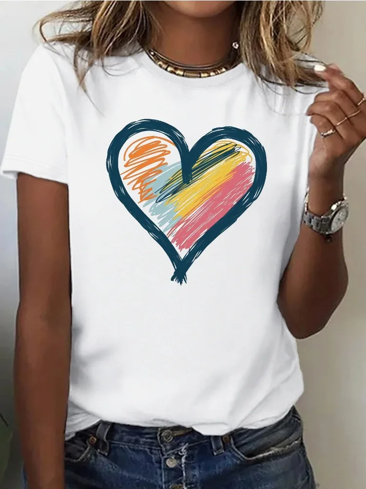 Camiseta Suave Para Mujer Con Diseño Brillante Pintado A Mano En Forma De Corazón Cómoda Informal Con Cuello Redondo