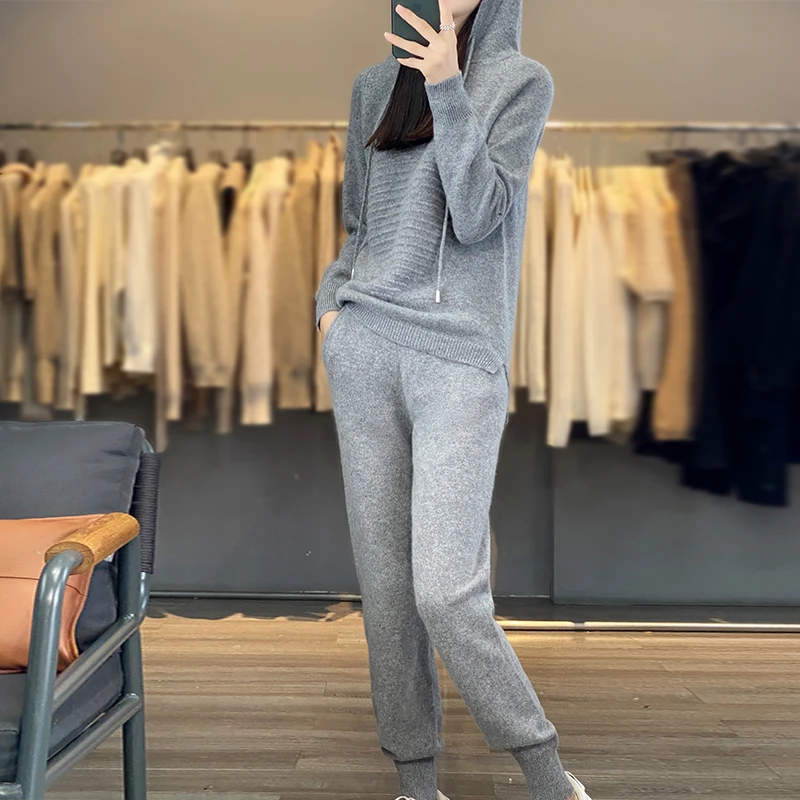 Autunno/inverno nuovo vestito da donna 100% lana Merino Pullover con cappuccio top pantaloni sportivi Casual pantaloni a gamba piccola Set di due