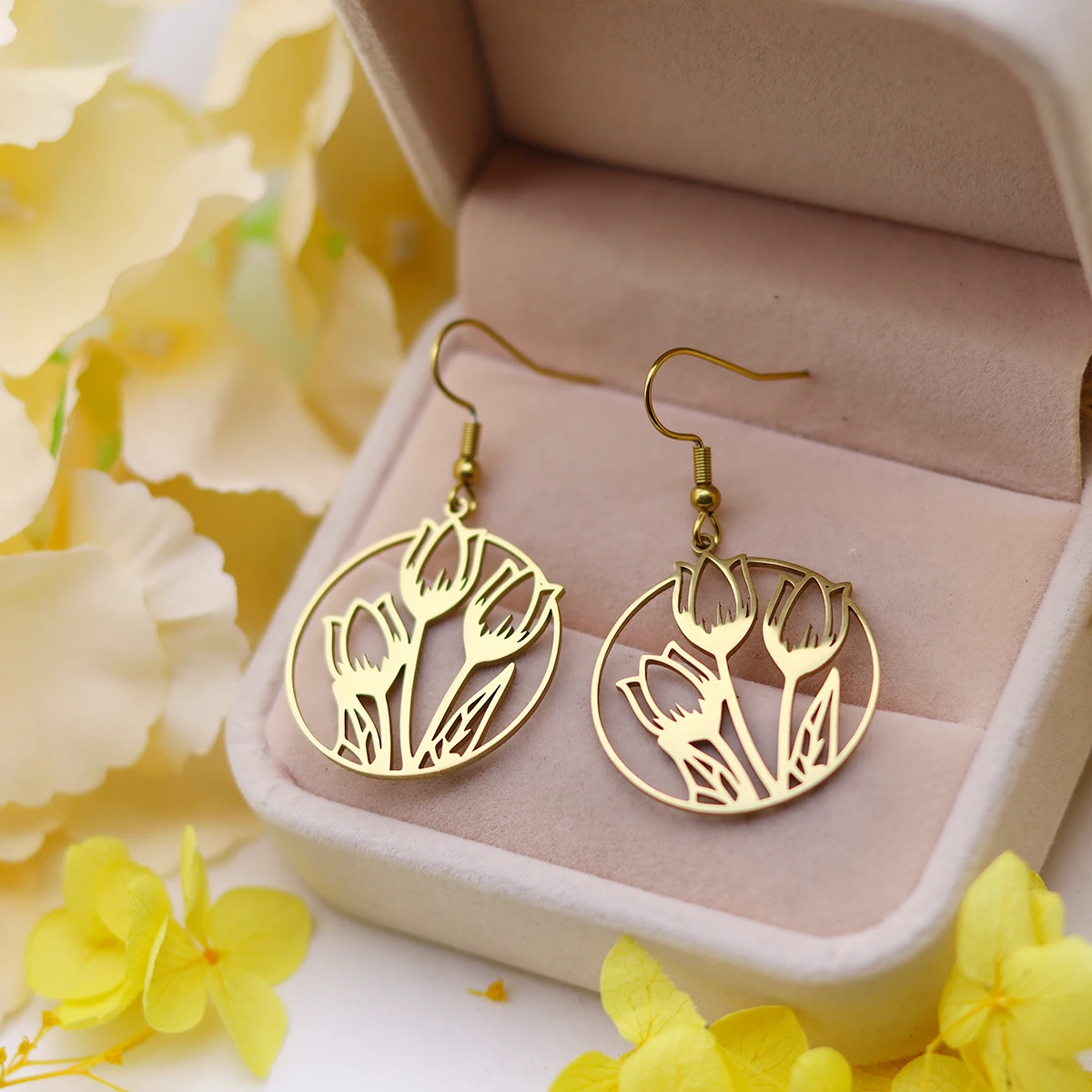 Kinitial Stainless Steel Artistic Cutout Tulip Dangle Earrings For Women Femele Simple Plant Flower Ear Jewelry Gift New